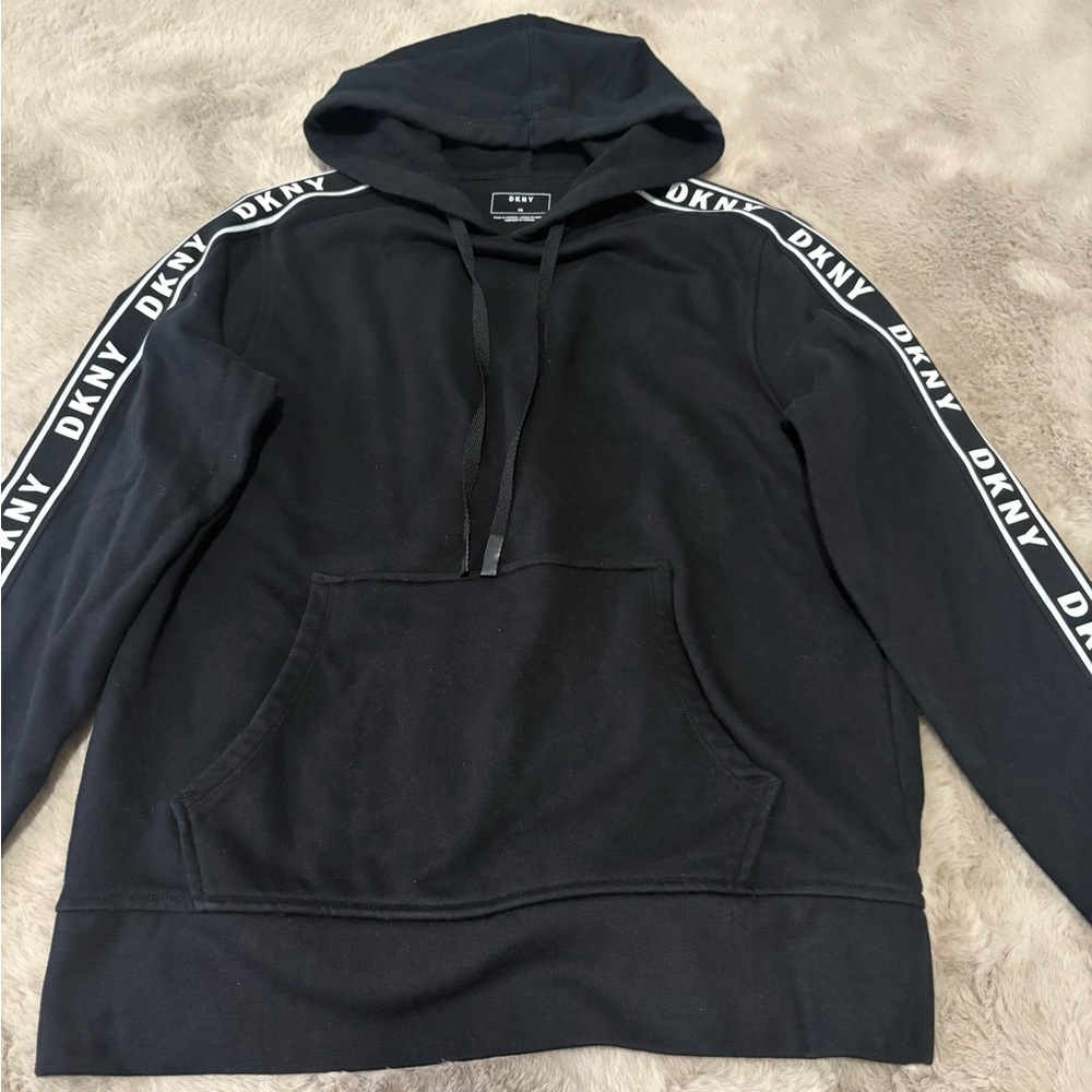 DKNY men’s sweatsuit